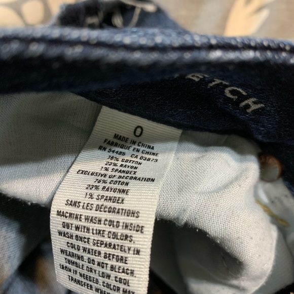 Shorts - Picture 3 of 3